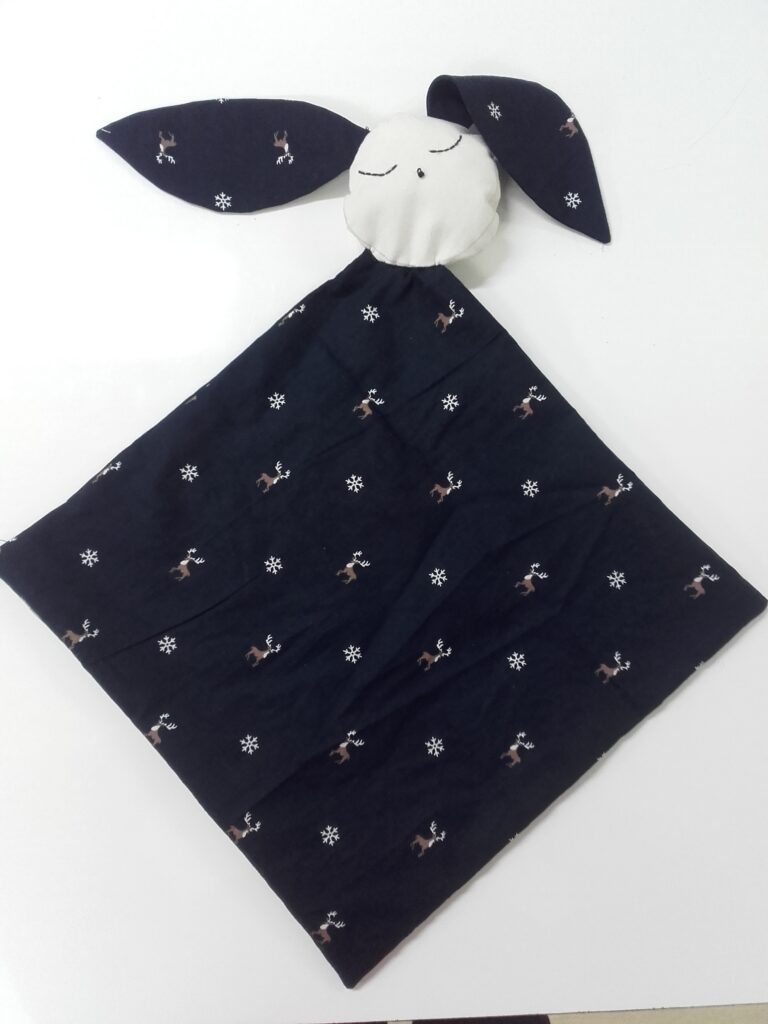 doudou lapin de Marion